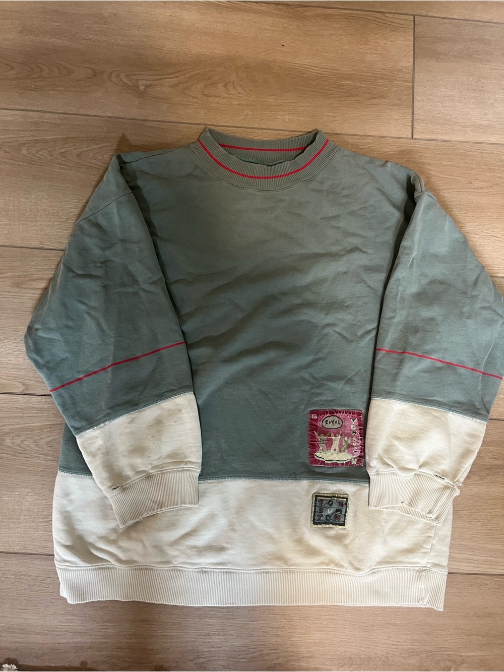 Vintage 1980s Ton Sur Ton Surf Crewneck